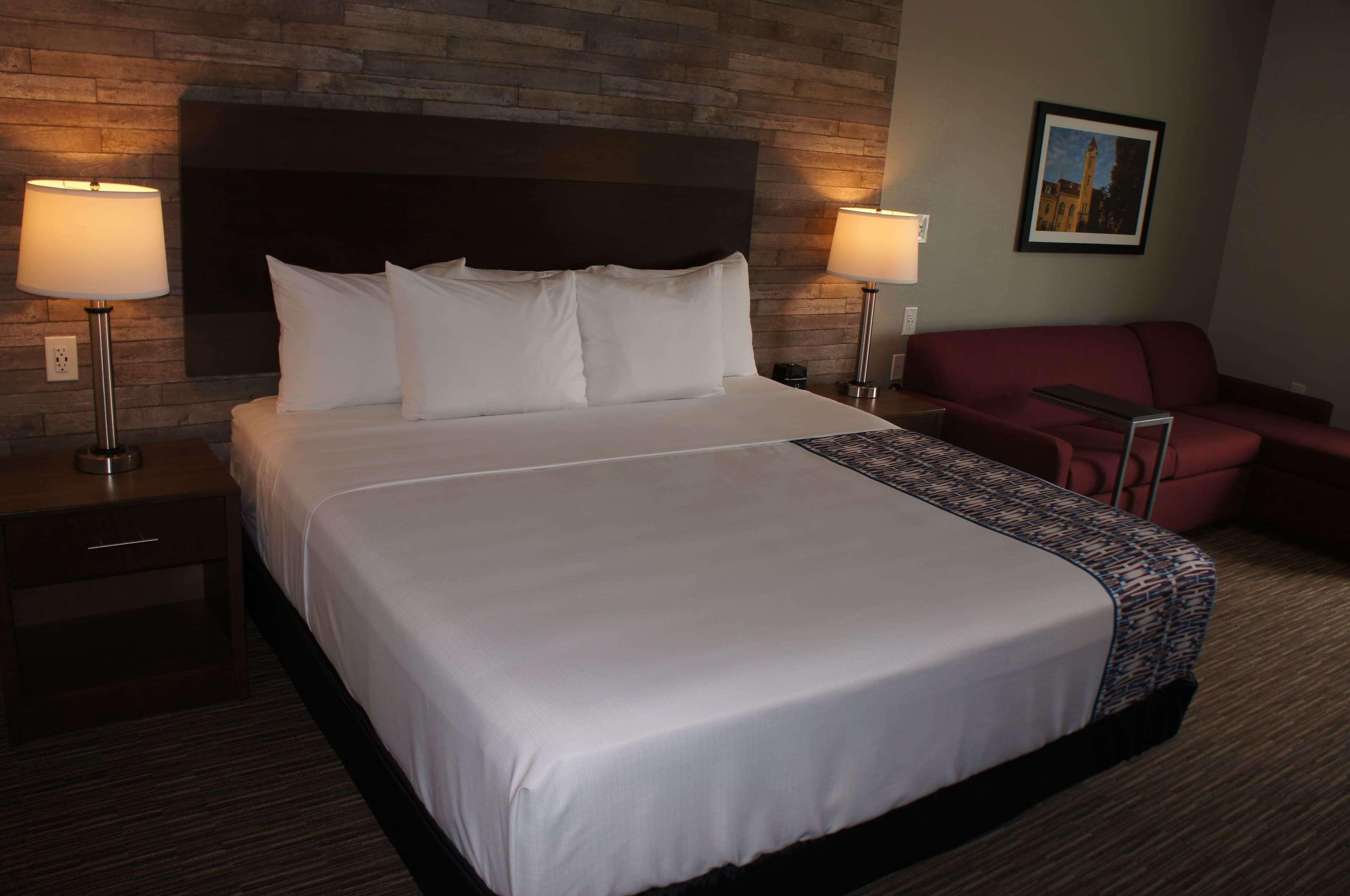 La Quinta Inn And Suites By Wyndham Bloomington Zewnętrze zdjęcie
