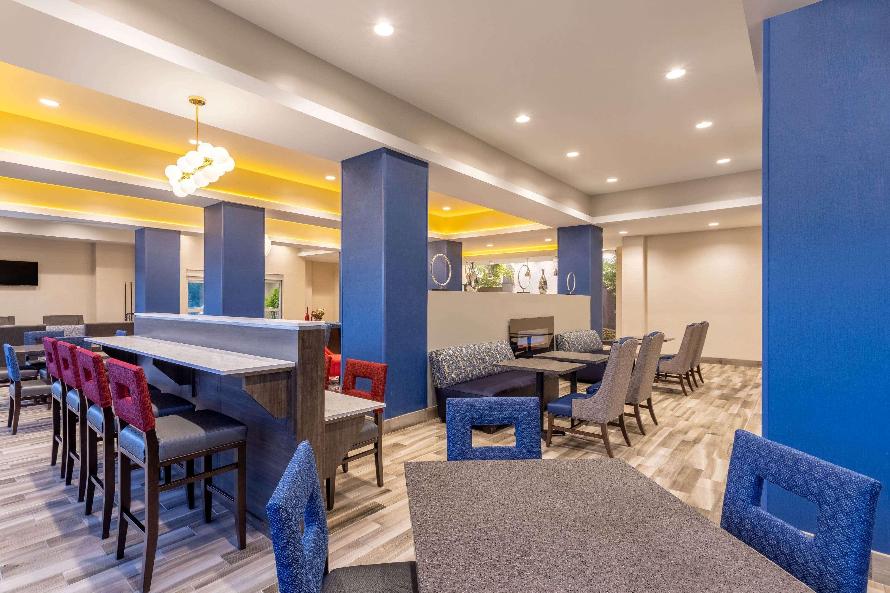 La Quinta Inn And Suites By Wyndham Bloomington Zewnętrze zdjęcie
