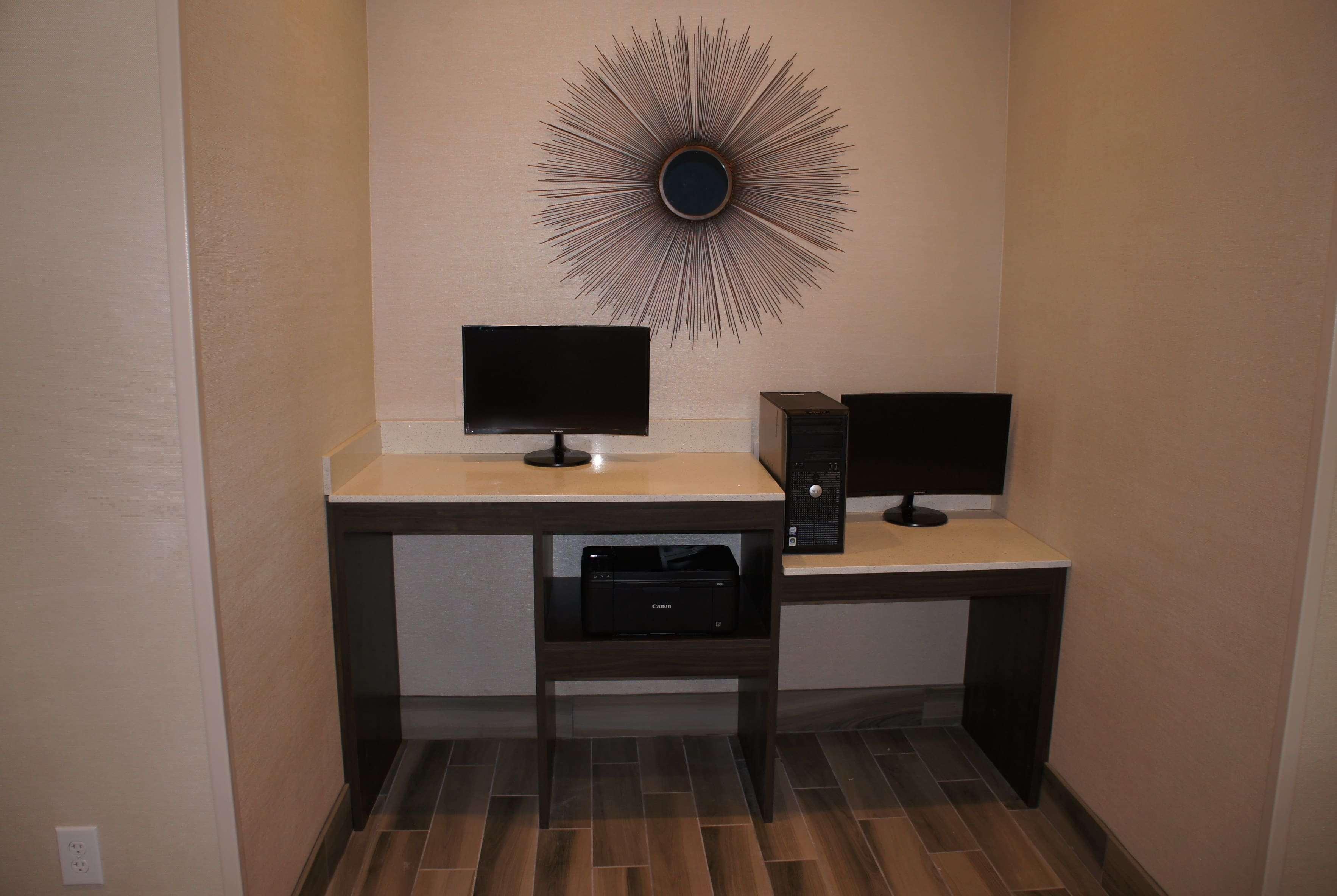 La Quinta Inn And Suites By Wyndham Bloomington Zewnętrze zdjęcie