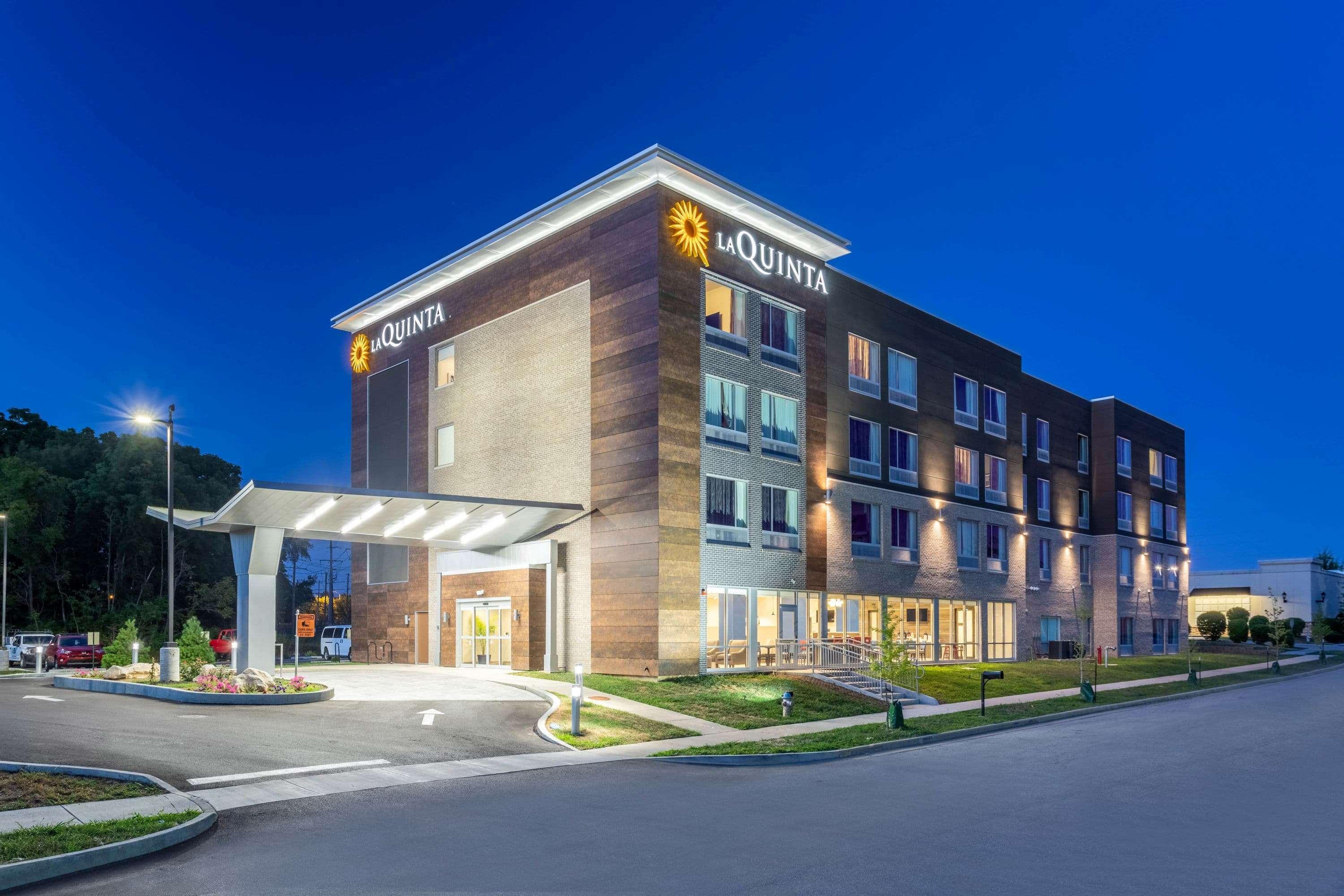 La Quinta Inn And Suites By Wyndham Bloomington Zewnętrze zdjęcie